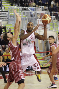 FMC Ferentino vs Lighthouse Conad Trapani, regular season sesta giornata, LNP A2 Ovest, Bowers penetrazione